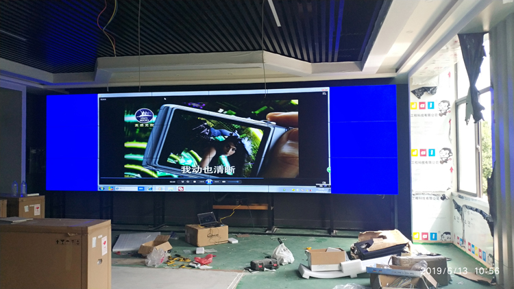 液晶拼接屏增加觸摸功能后，安裝時應注意哪些問題？